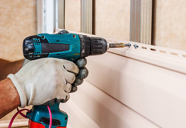 Affordable siding repair and maintenance services in Southaven, MS